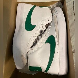Nike Blazer 77